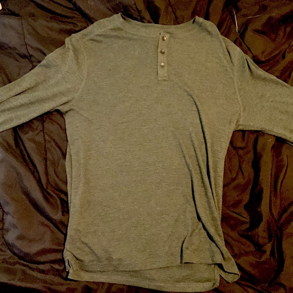 Dark Green Apt.9 Adult Medium Long Sleeve Tee